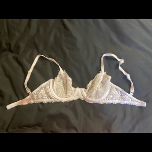 White Victoria’s Secret Bra